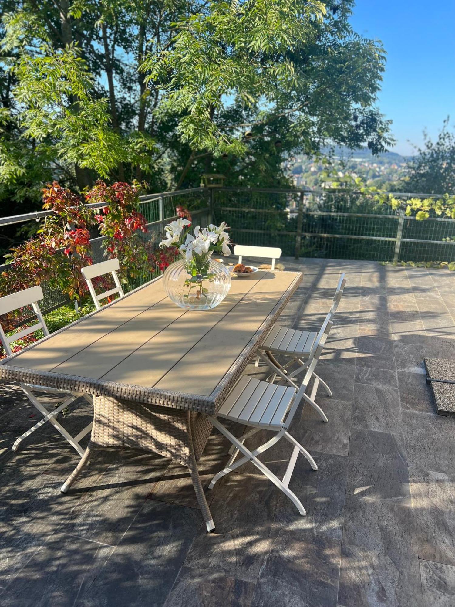Vila Bellevue Jablonec nad Nisou Esterno foto